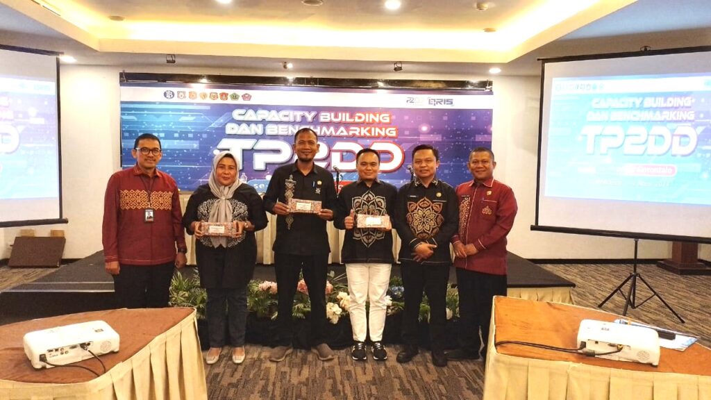 DinasPariwisata dan Pemuda Olahrga, Dinas Kesehatan, dan RSIB Kabupaten Boalemo, diberikan penghargaan oleh Bank Indonesia (BI) yang meraih juara satu, dua, dan tiga sebagai Influencer Digital Boalemo (Indibo)